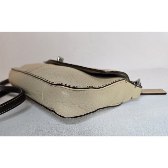 Coach Chelsea Crossbody Beige Pebbled Leather Bag F10888 - Picture 5 of 10